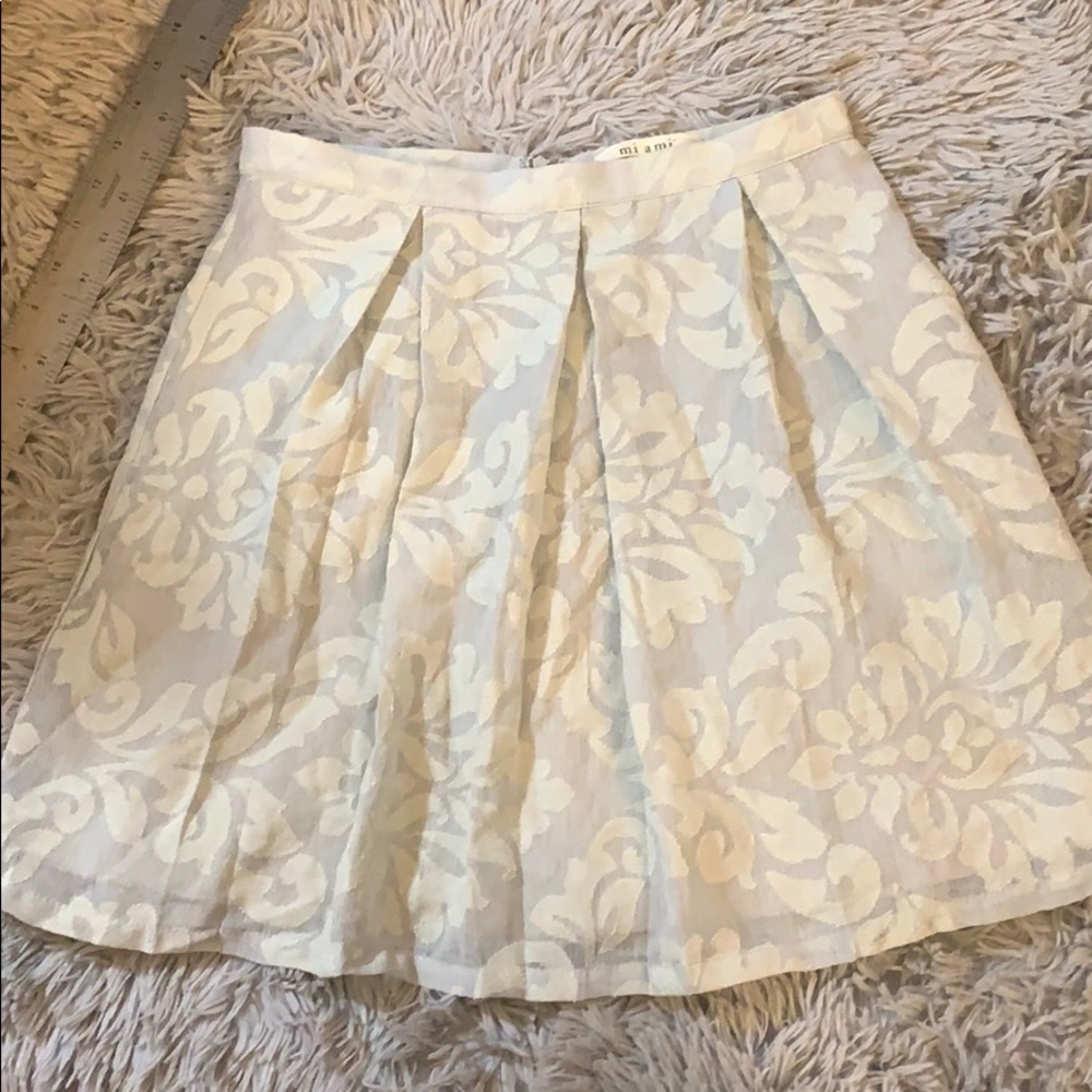 Beautiful skirt!